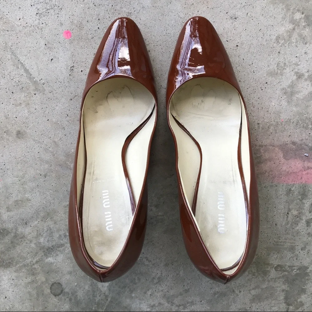Miu Miu Brown Patent Leather Heels - Picture 4 of 7